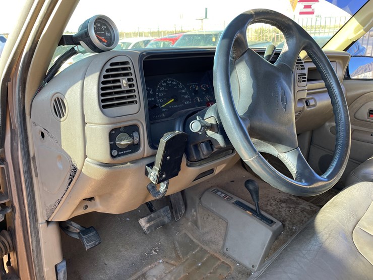 1997-chevrolet-k2500-image-14