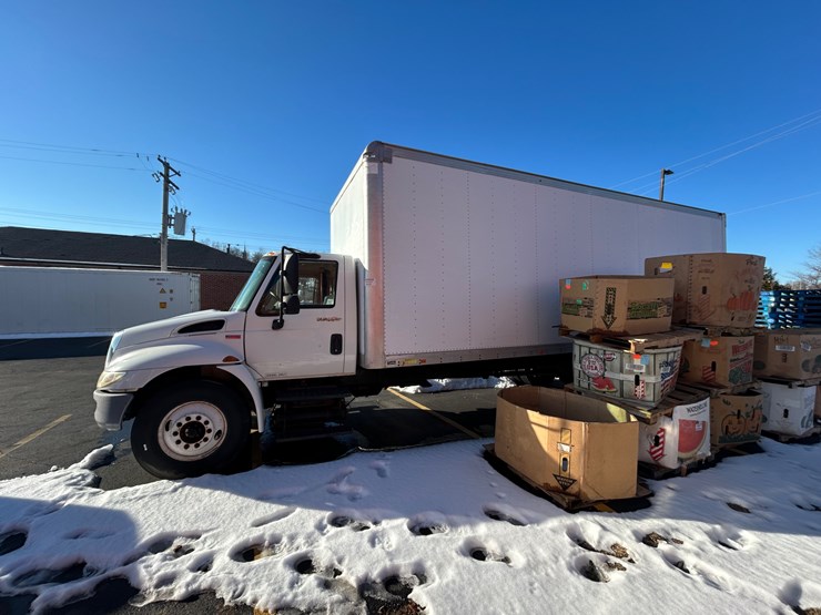 2013-international-durastar-4300-image-3