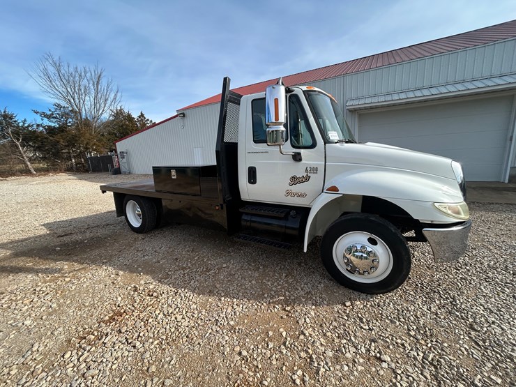 2007-international-durastar-4300-image-24