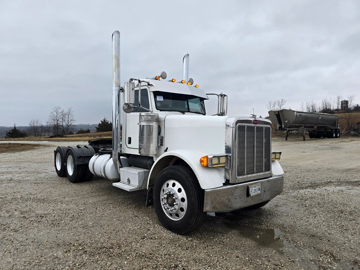 2007-peterbilt-379-image-32