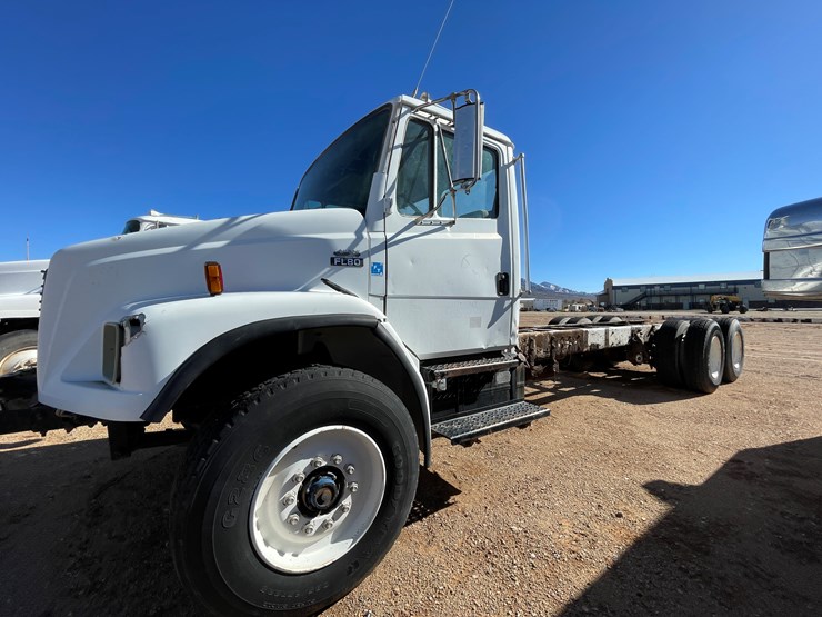 1996-freightliner-fl80-image-2