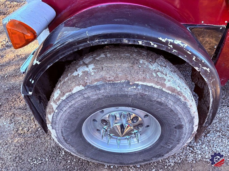 1999-peterbilt-357-image-31