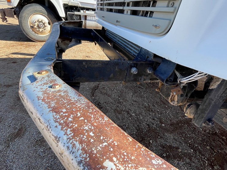 1996-freightliner-fl80-image-36