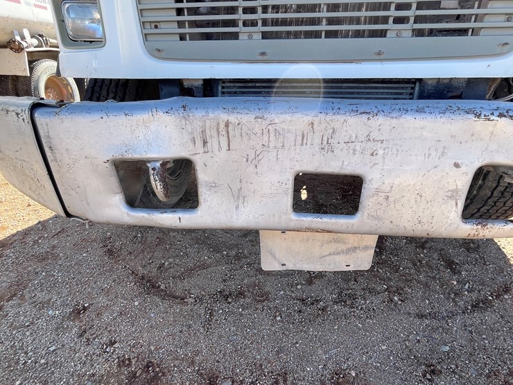 1996-freightliner-fl80-image-40