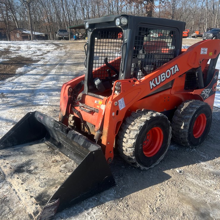 2018 KUBOTA SSV75