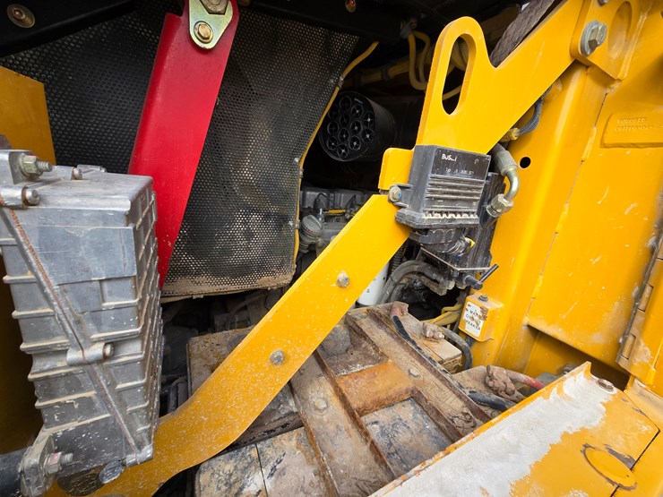 2004-deere-655c-image-28