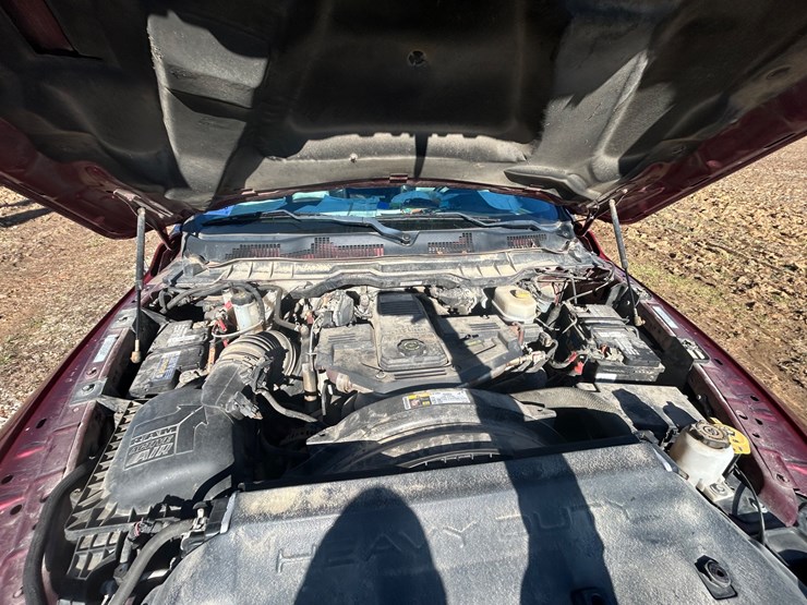 2018-dodge-3500-image-53