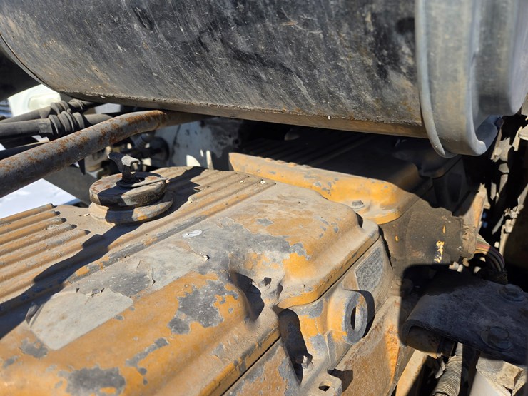 1995-freightliner-fld120-image-47