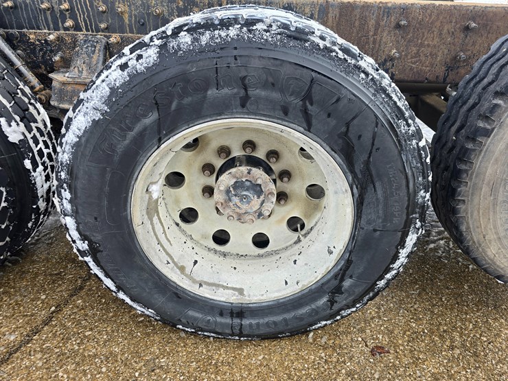 2012-caterpillar-660-image-65