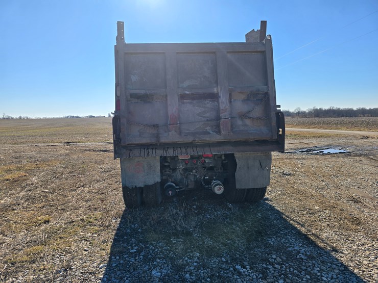 1999-kenworth-t800-image-12