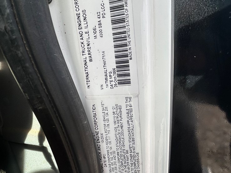 2007-international-durastar-4300-image-74