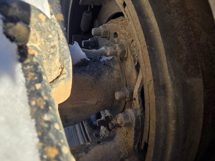 1996-peterbilt-385-image-77