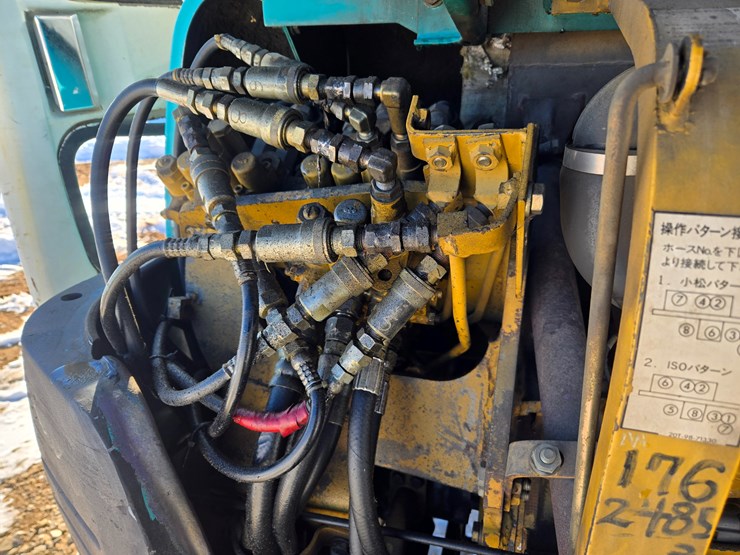 komatsu-pc40-image-31