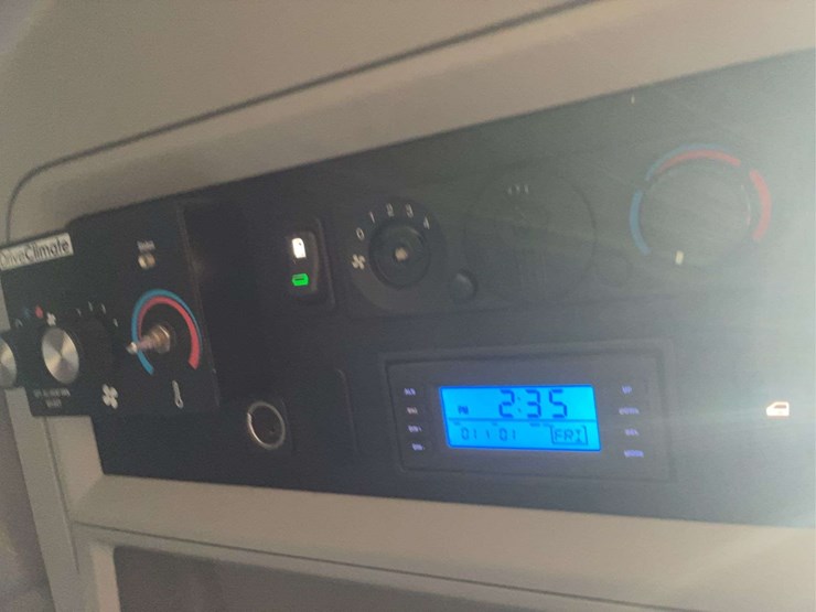 2017-kenworth-t680-image-32