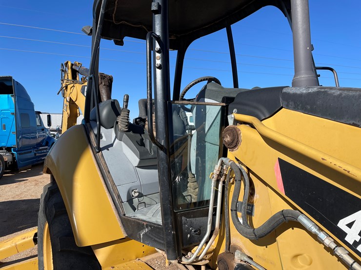 2012-caterpillar-420e-image-7