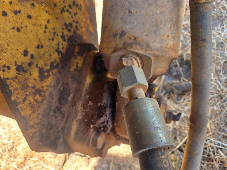 caterpillar-d25c-image-85