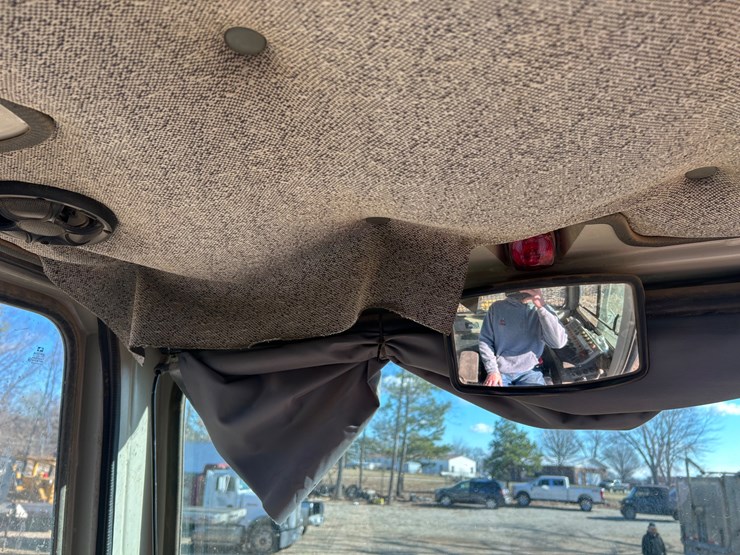 2004-deere-755c-image-82