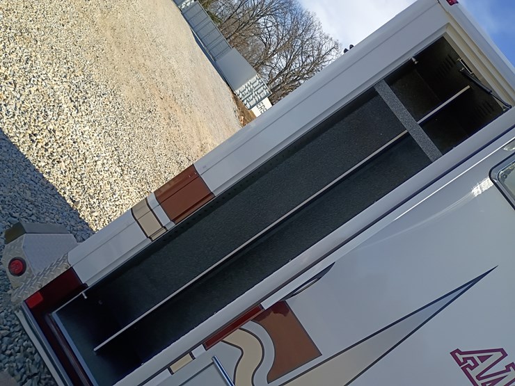 2009-ford-e450-image-99