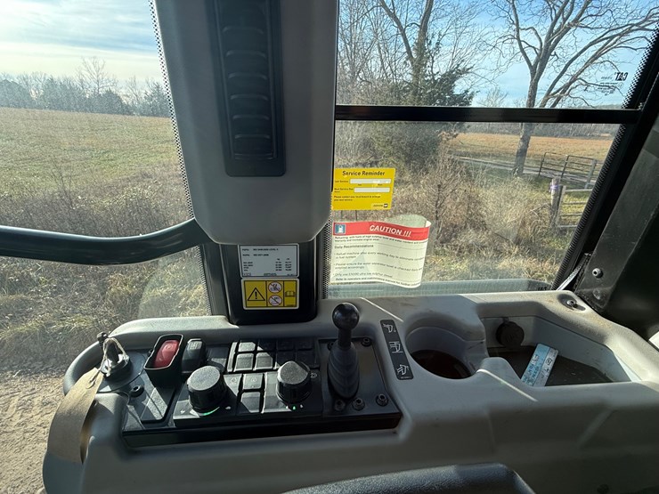 2023-caterpillar-953-image-20