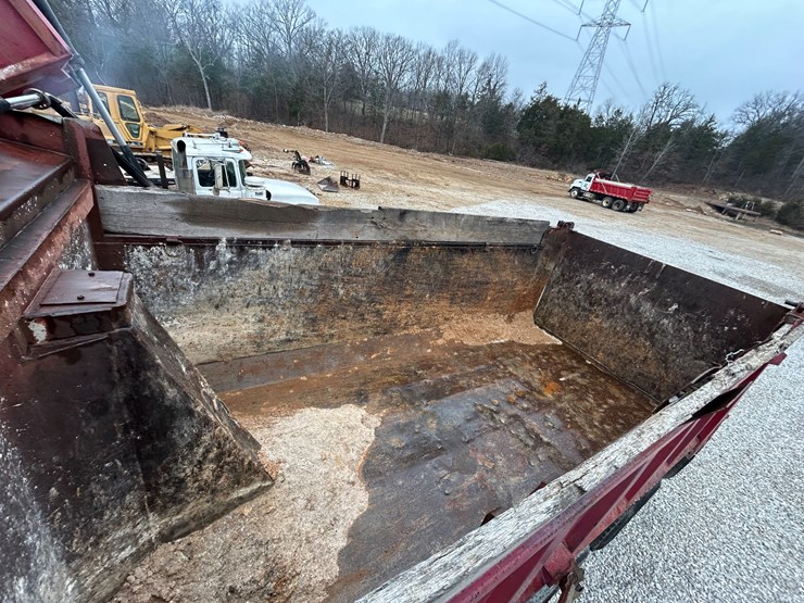 1988-peterbilt-357-image-54