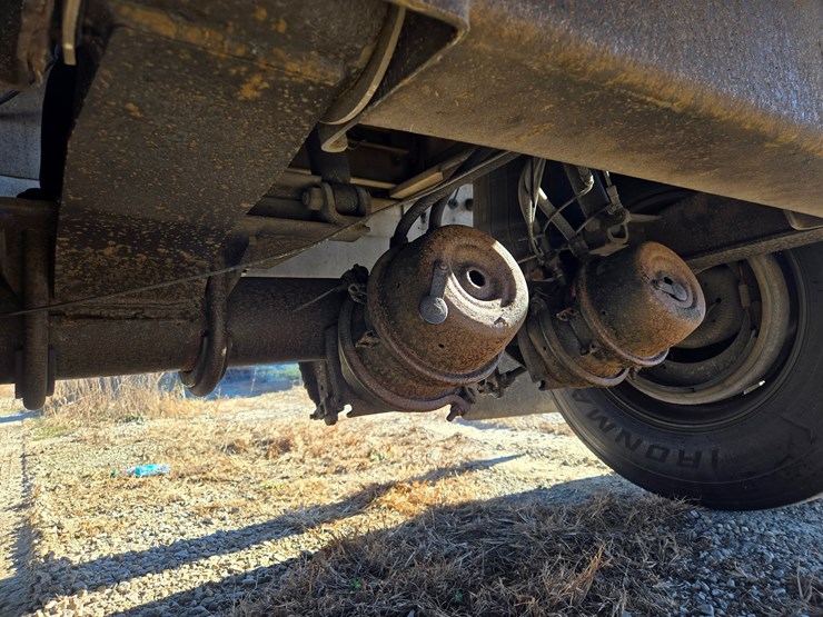 2000-reitnouer-flatbed-image-48