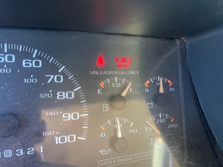 1997-chevrolet-k2500-image-24