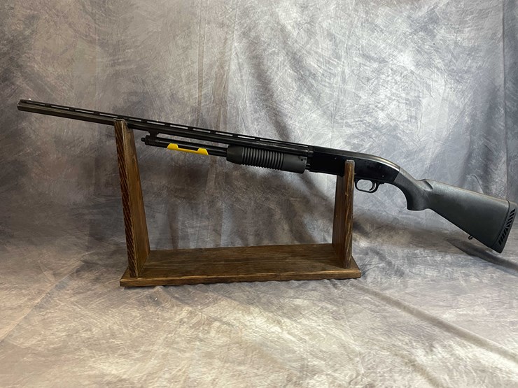 #2619-•-mossberg-model-88-20-ga.-pump-action-shotgun,-sn:-mv1205611-image-3