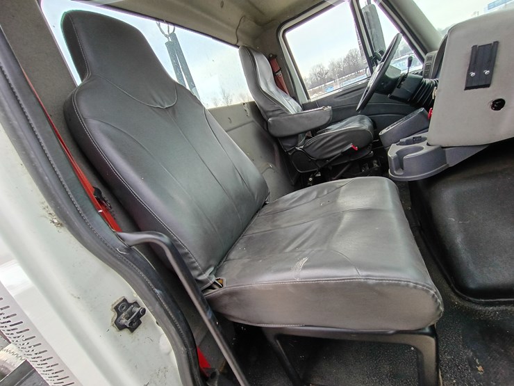 2011-international-transtar-8600-image-41