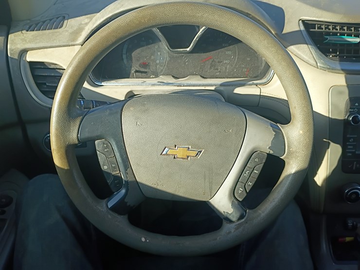 2013-chevrolet-traverse-image-41