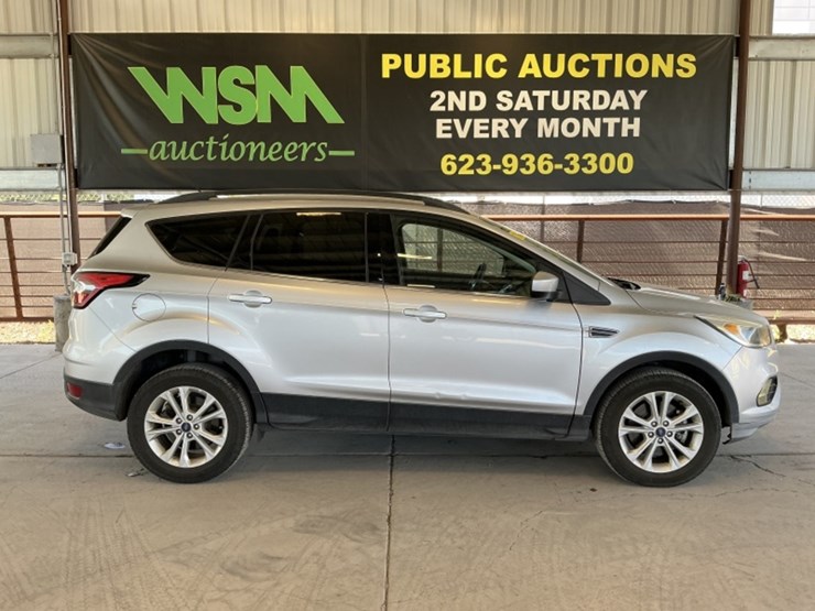 2018-ford-escape-se-image-1