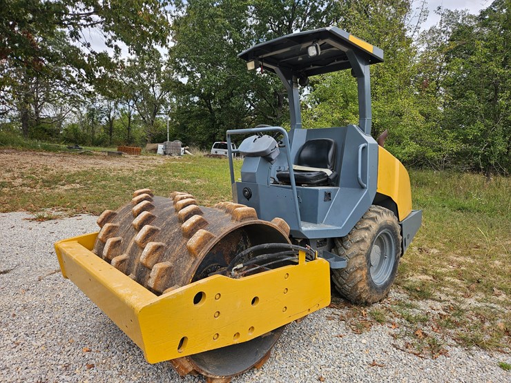 2020-dynapac-ca1300d-image-1