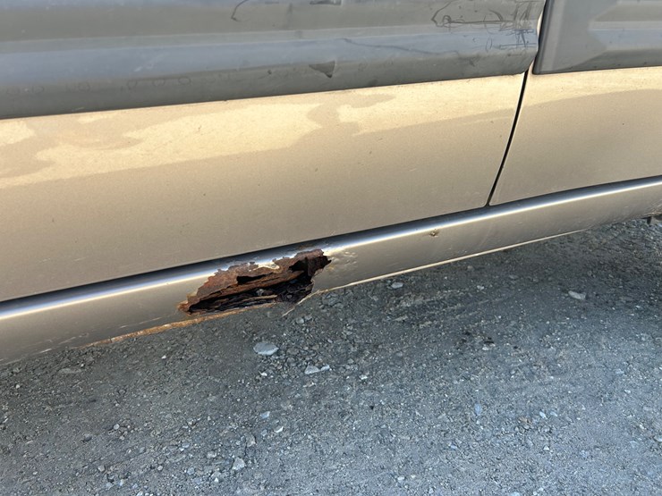 2003-chevrolet-tracker-image-24