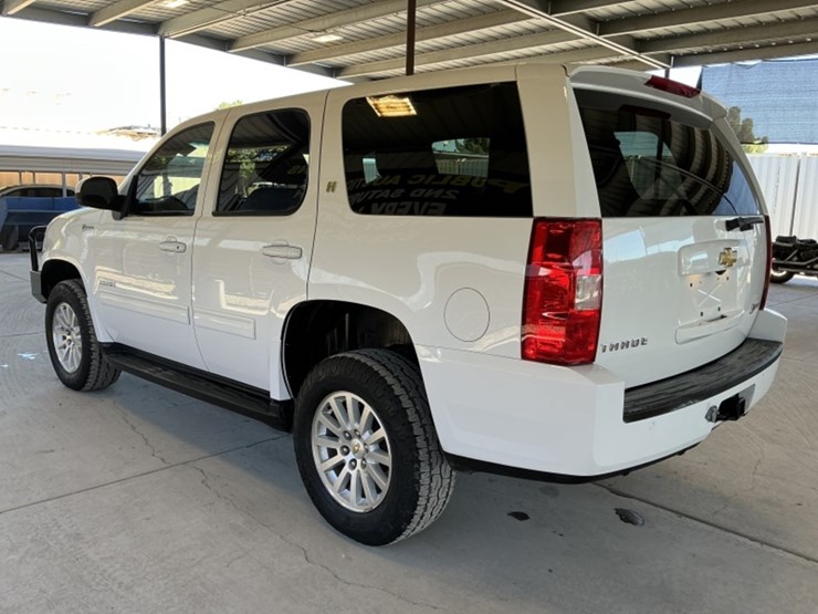 2013-chevrolet-tahoe-image-5