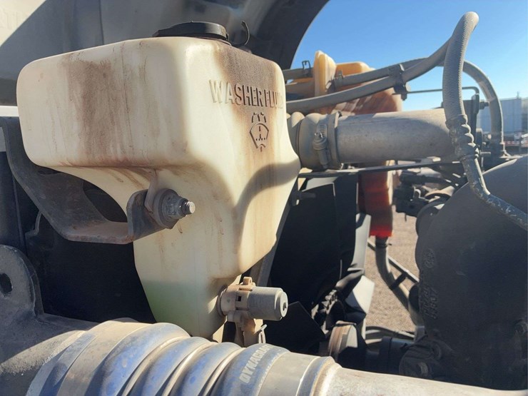 2017-kenworth-t680-image-68