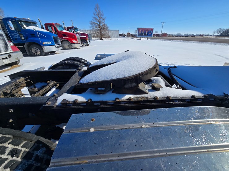 1995-freightliner-fld120-image-107