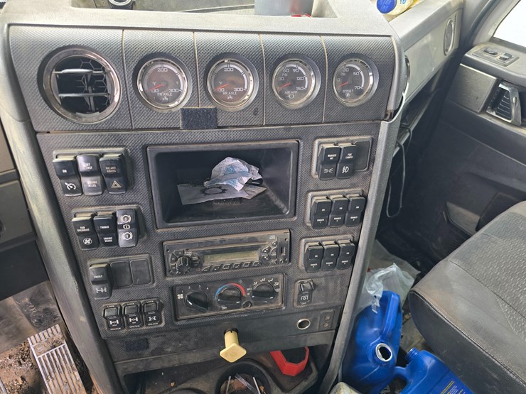 2012-caterpillar-660-image-102