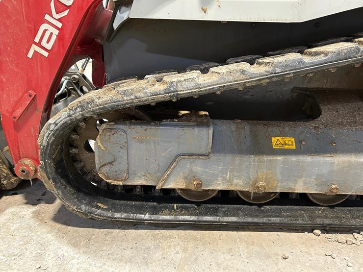 2022-takeuchi-tl8r2-image-18