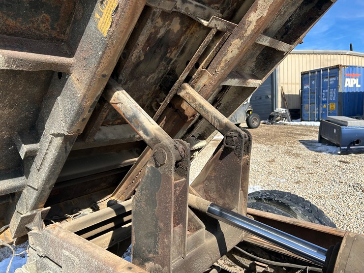 1984-ford-f700-image-61