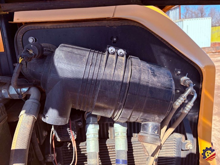 2021-jcb-55z-1-image-55