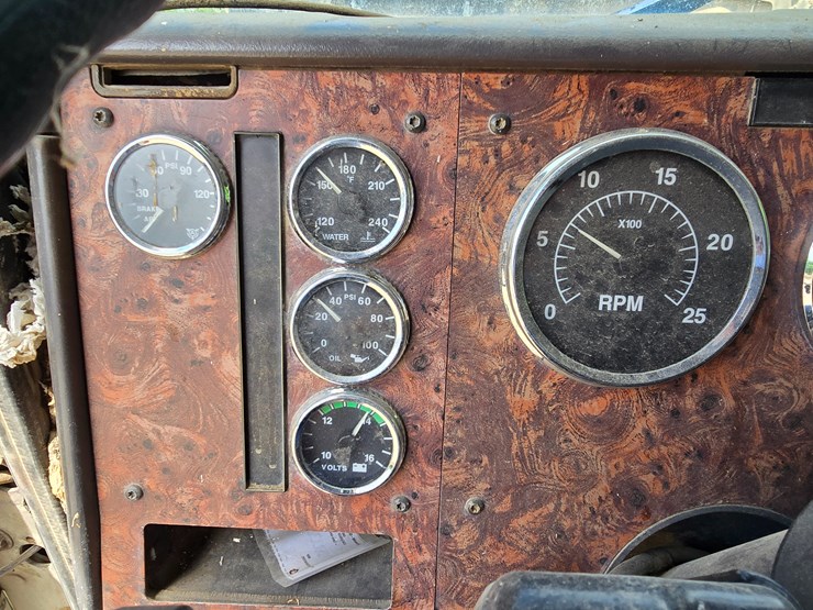 1994-mack-ch613-image-66