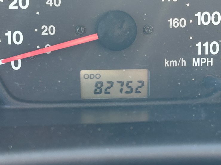 2003-chevrolet-tracker-image-57