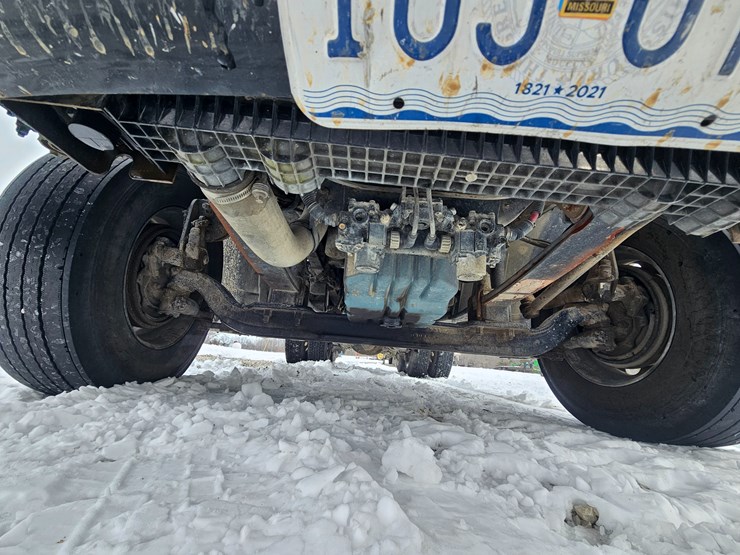 2007-freightliner-columbia-120-image-42