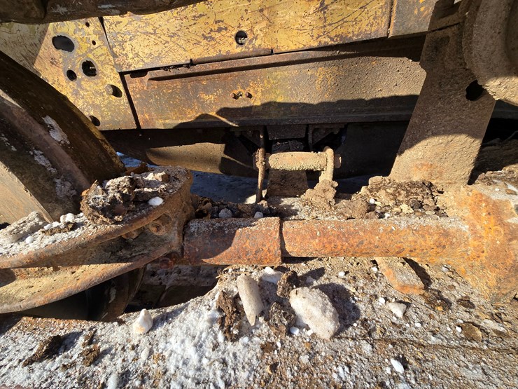 caterpillar-d6b-image-58