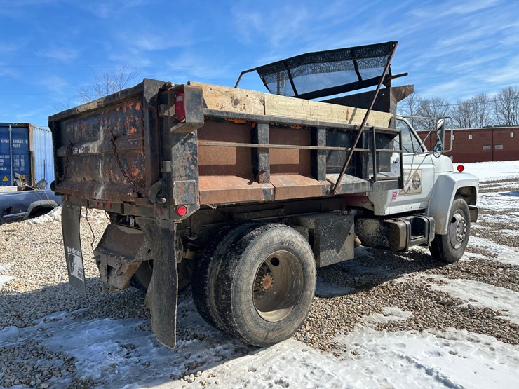 1984-ford-f700-image-17