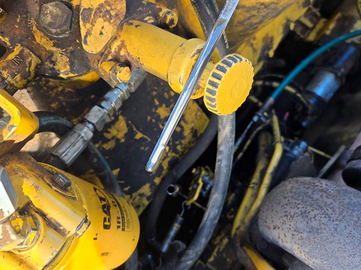 caterpillar-d25c-image-41