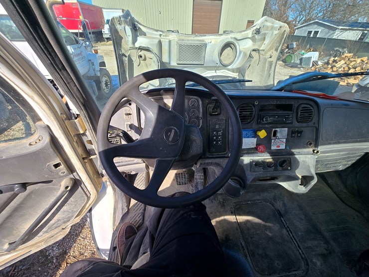 2005-caterpillar-c9-image-44