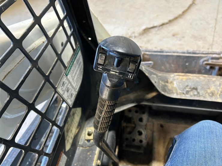 2017-bobcat-t590-image-22