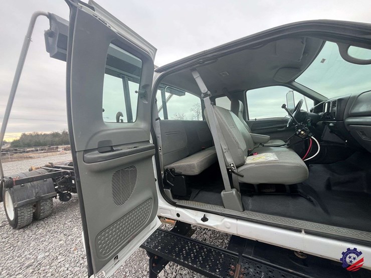 2004-ford-f650-image-53