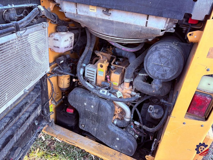 2020-caterpillar-289d3-image-34