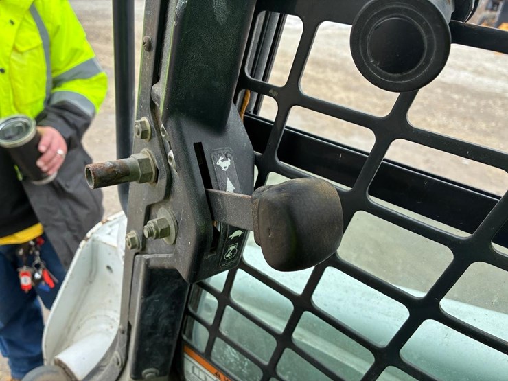 bobcat-t630-image-24